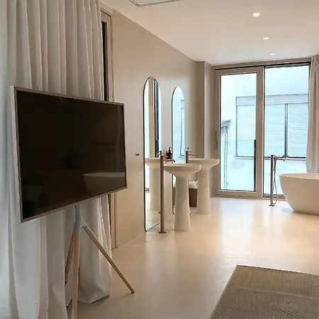 Olive Apartment *